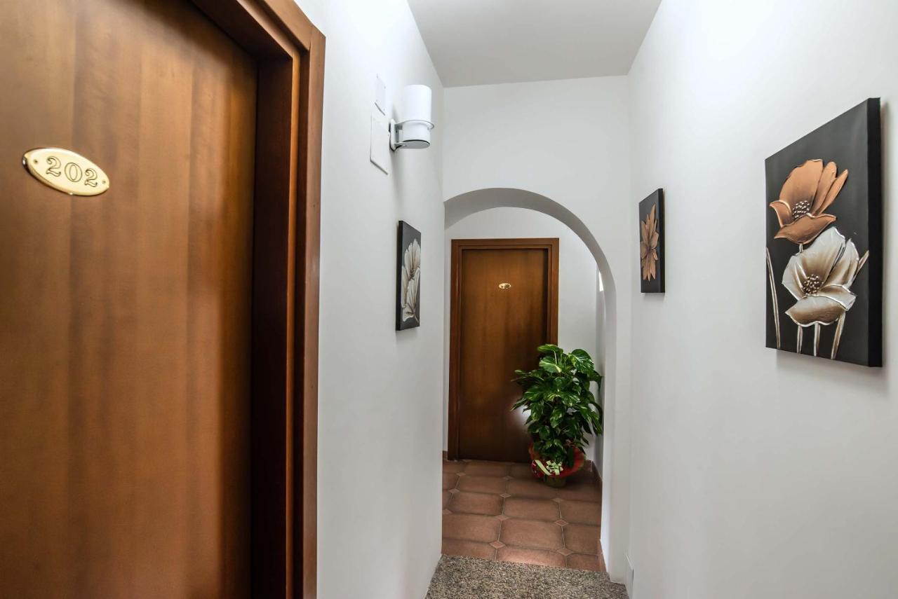 Plaza Rooms Ciampino Dış mekan fotoğraf